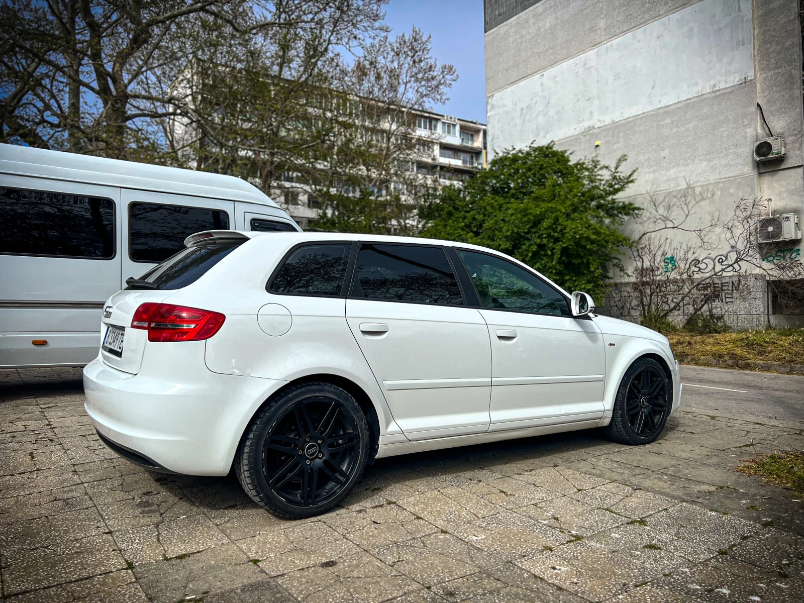Audi A3 1.6 TDI S-Line Sportback - изображение 7