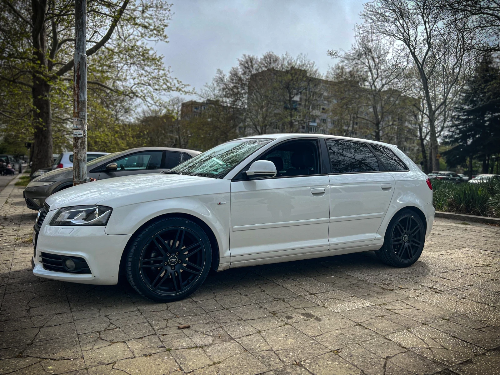 Audi A3 1.6 TDI S-Line Sportback - изображение 8