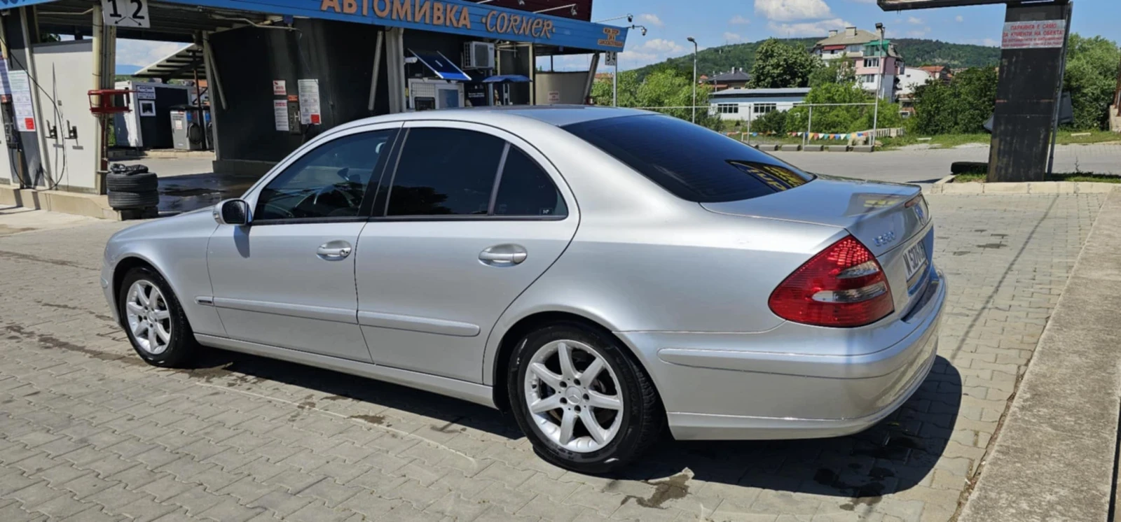Mercedes-Benz E 280  - изображение 2