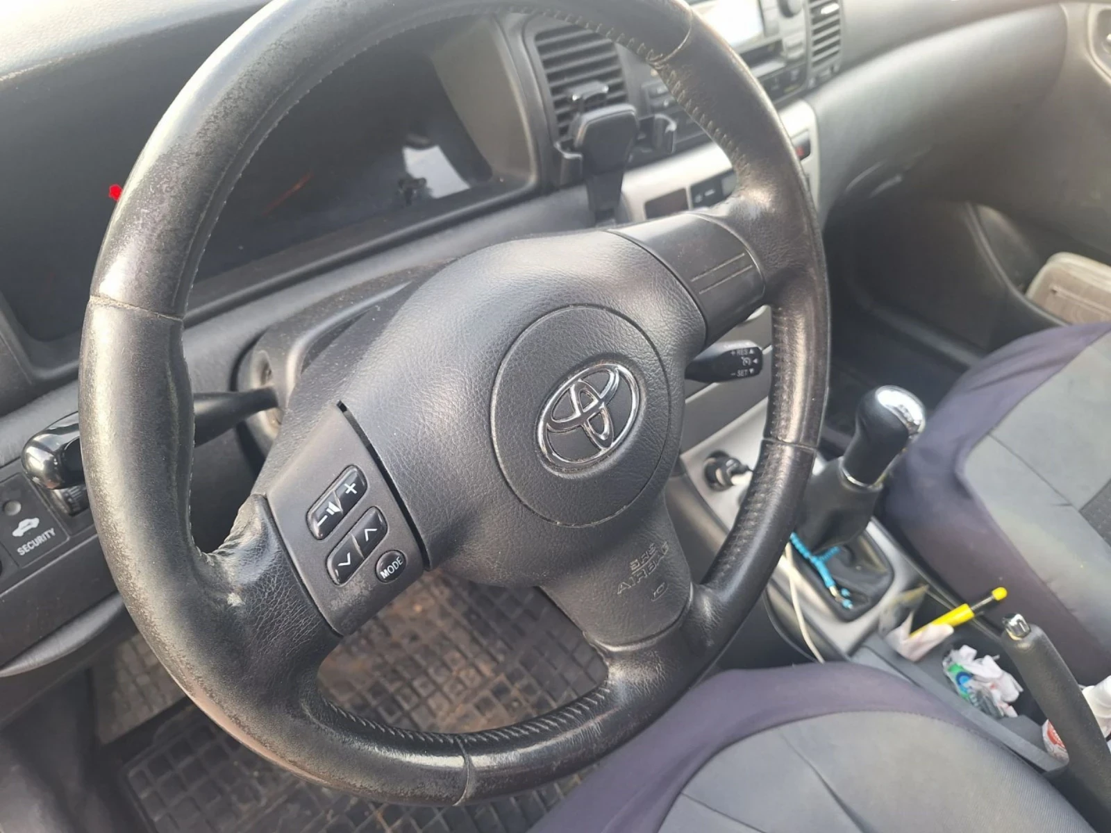 Toyota Corolla E12 1.6VVT-i 16V - изображение 8