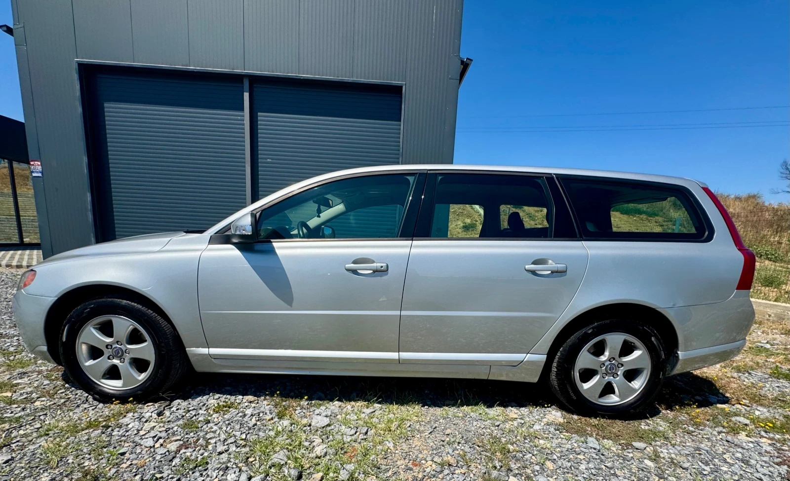 Volvo V70 2.4D SUMMUM / 163 к.с. - изображение 4