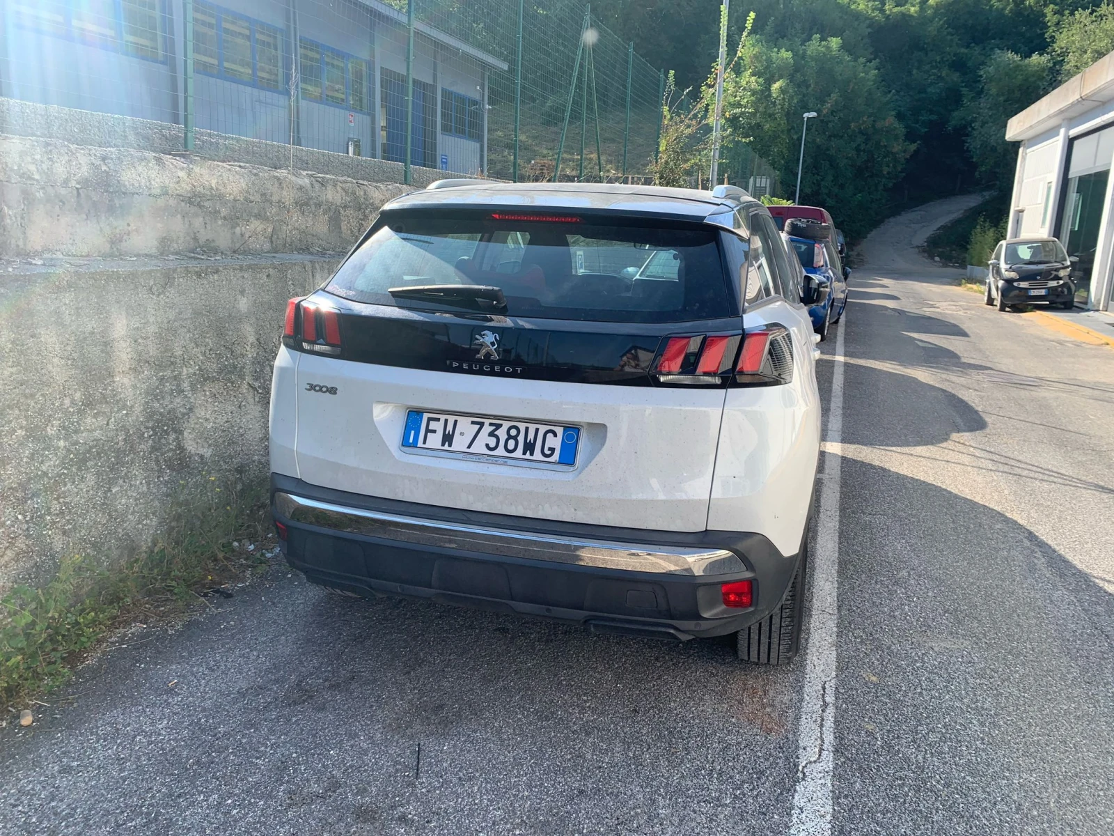 Peugeot 3008 1.5HDI ALLURE AVTOMAT - изображение 4