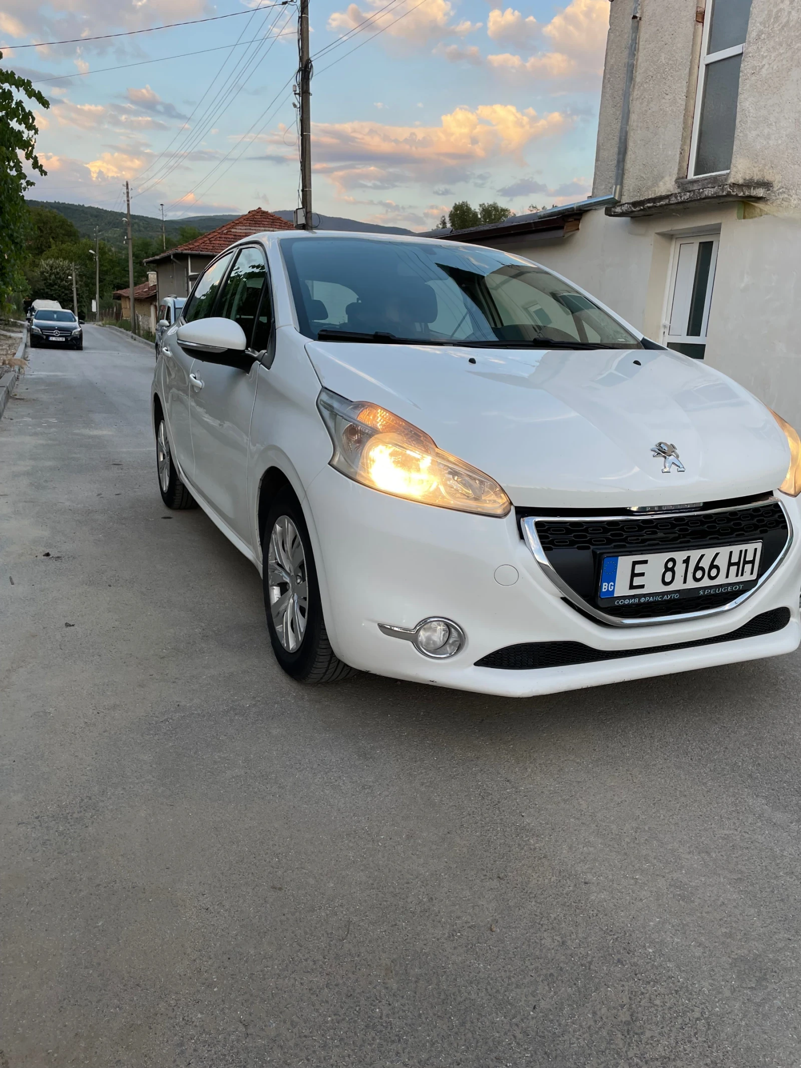 Peugeot 208 1.4 HDI - изображение 3