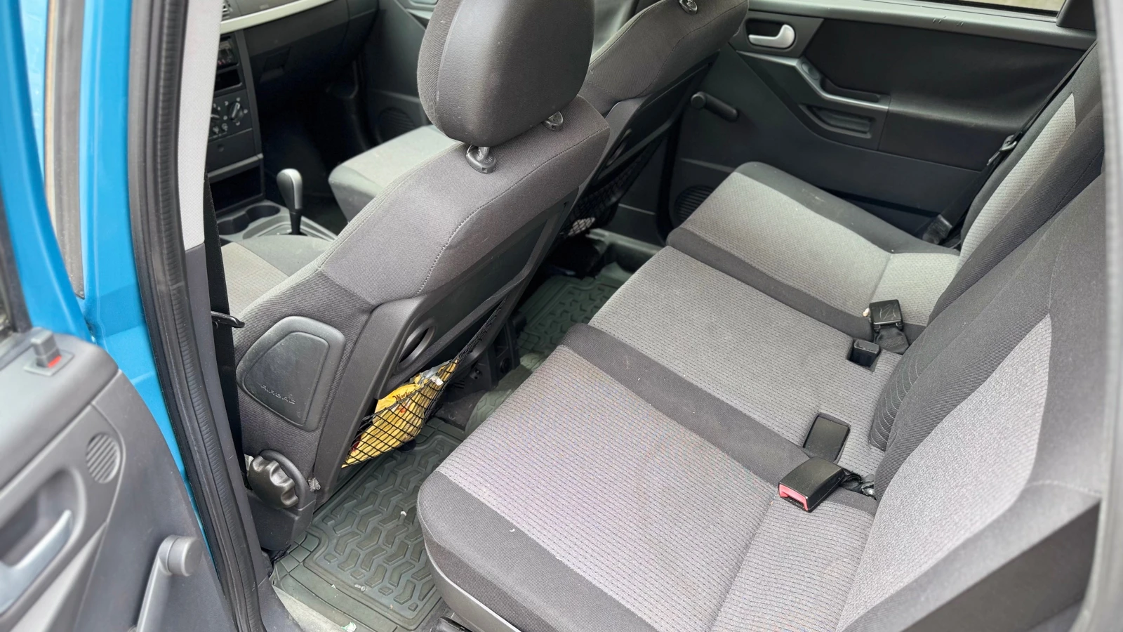 Opel Meriva 1.8i 125кс  Автоматик - изображение 8