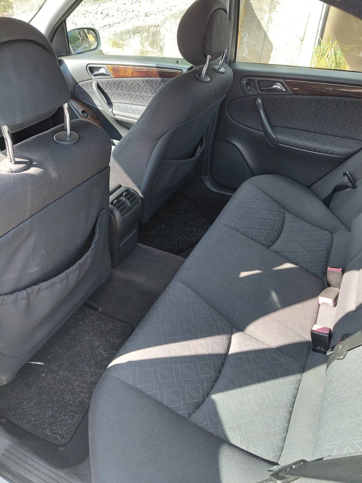 Mercedes-Benz C 180  - изображение 9