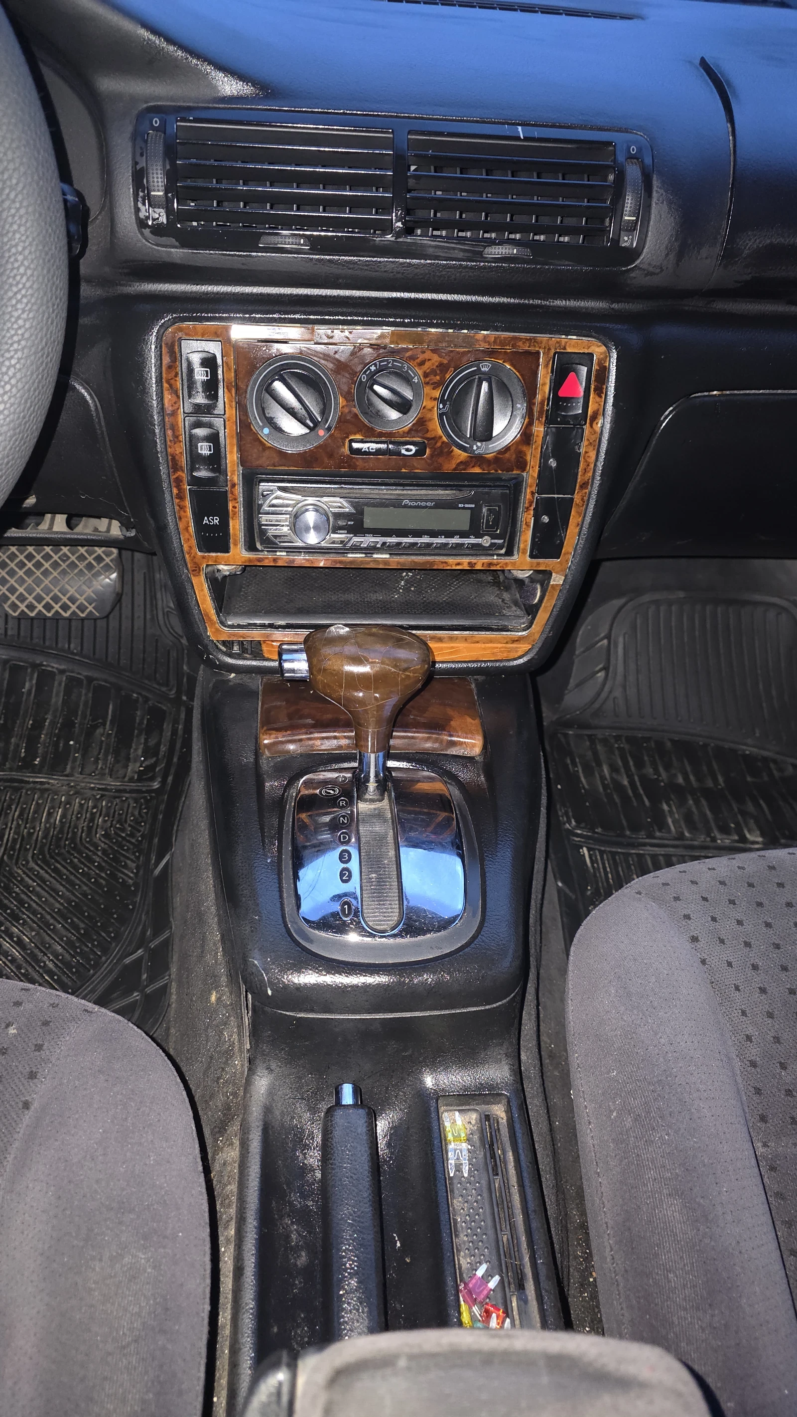 VW Passat  - изображение 4