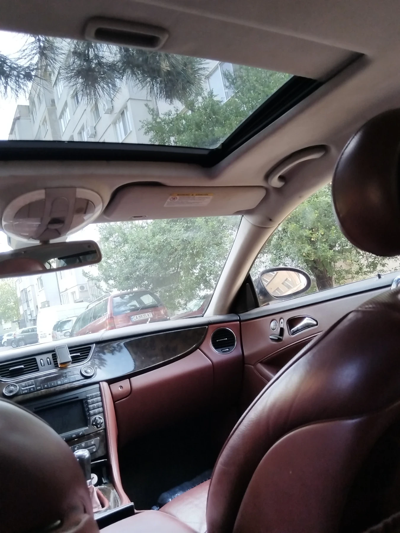 Mercedes-Benz CLS 500 AMG Спорт Пакет + LPG - изображение 9