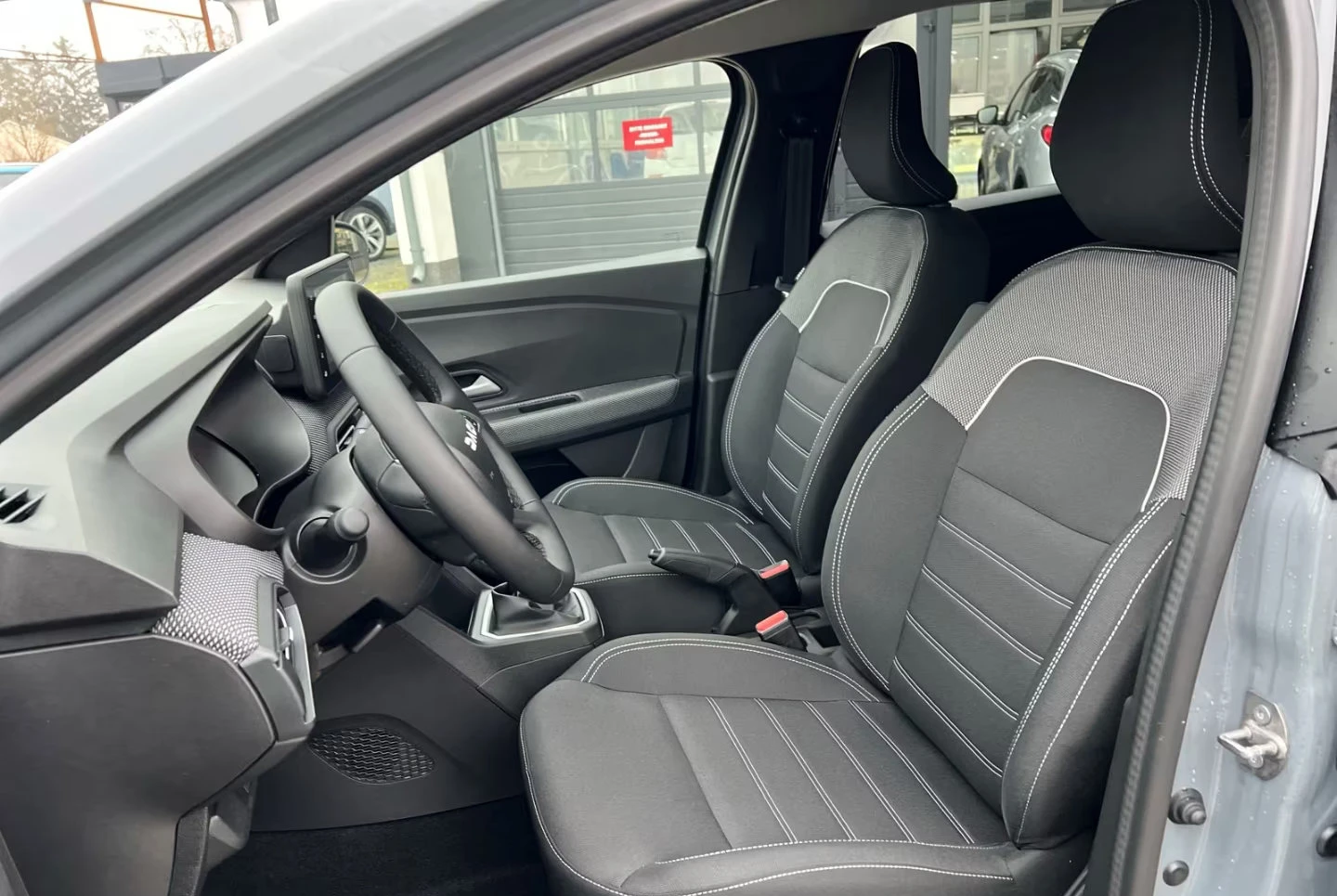 Dacia Jogger EXPRESSION/101HP/CAM/LED/L.ASSIST/ACC/701g - изображение 7