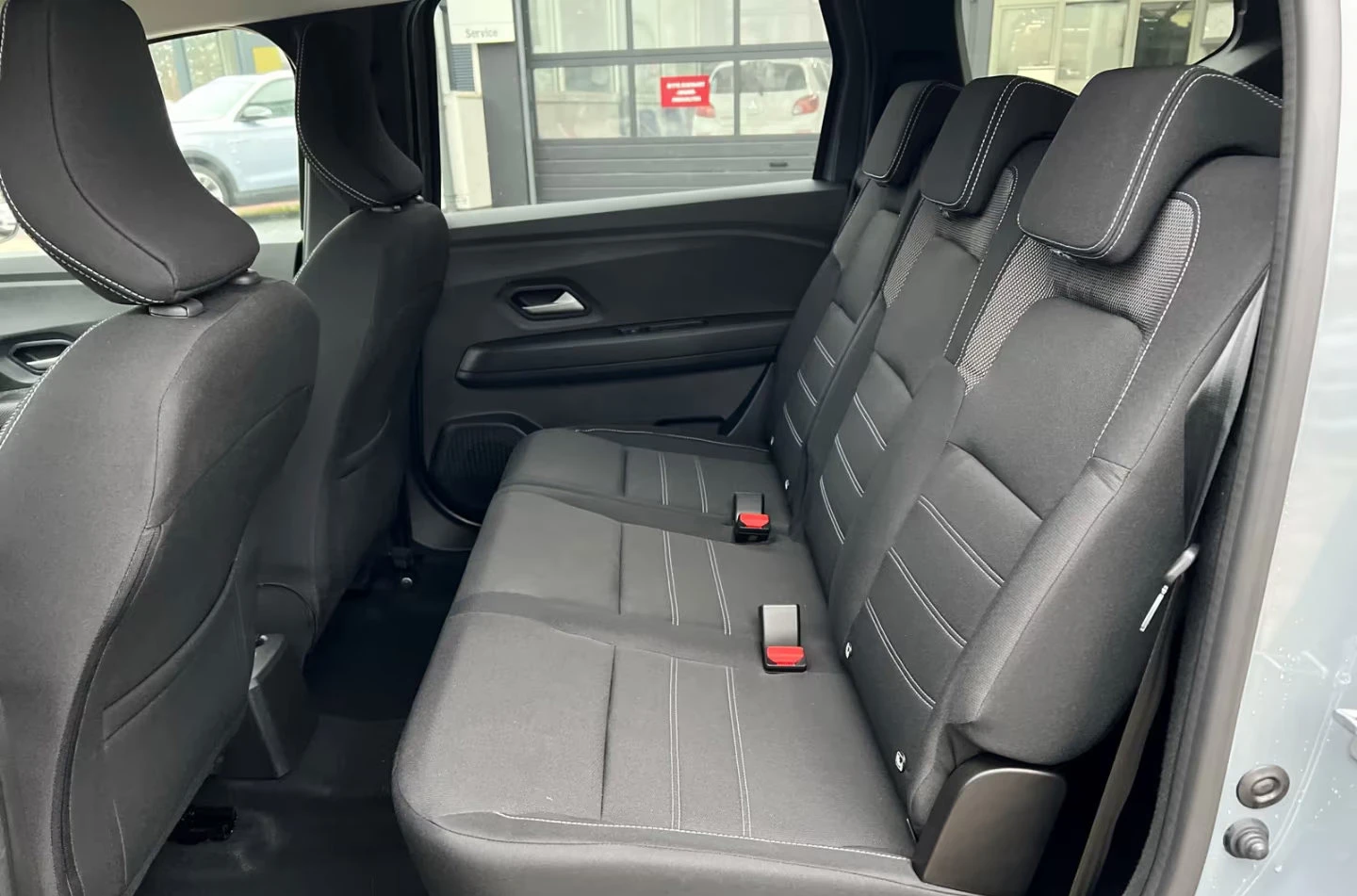 Dacia Jogger EXPRESSION/101HP/CAM/LED/L.ASSIST/ACC/701g | Mobile.bg � ����������� 15