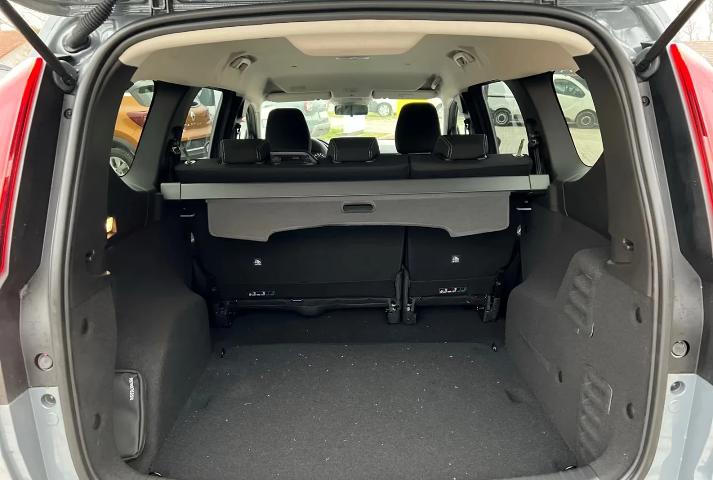 Dacia Jogger EXPRESSION/101HP/CAM/LED/L.ASSIST/ACC/701g | Mobile.bg � ����������� 16