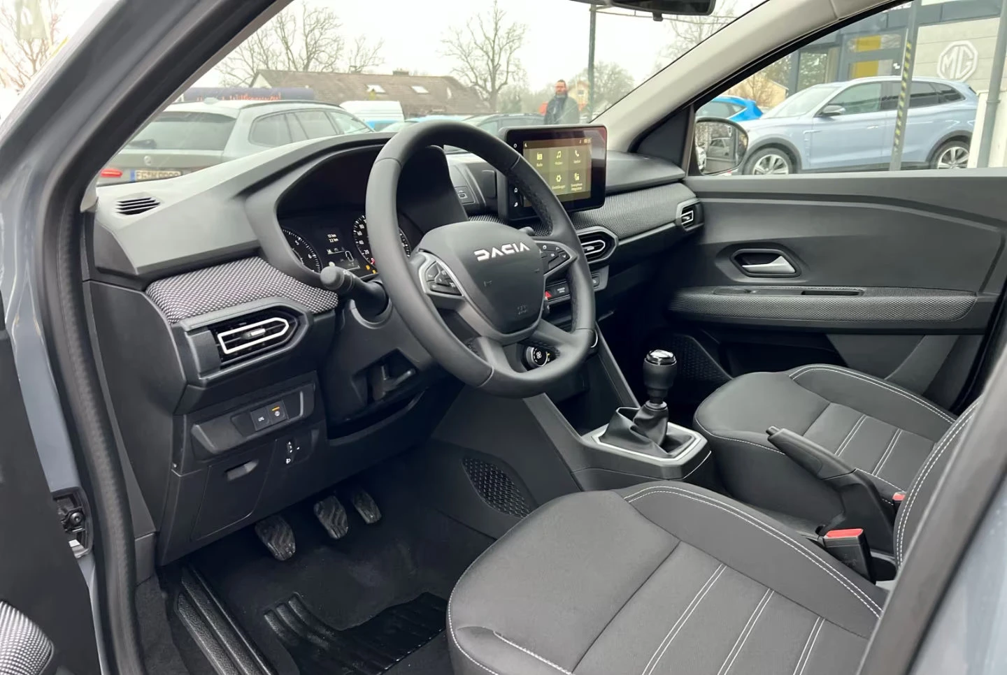 Dacia Jogger EXPRESSION/101HP/CAM/LED/L.ASSIST/ACC/701g - изображение 8