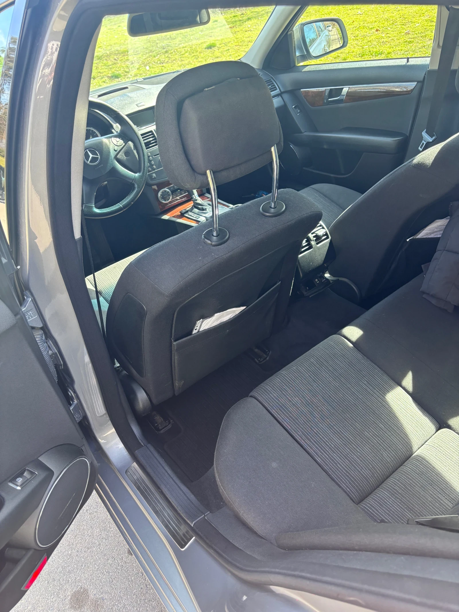 Mercedes-Benz C 180 Бензин / LPG, снимка 8 - Автомобили и джипове - 53797374