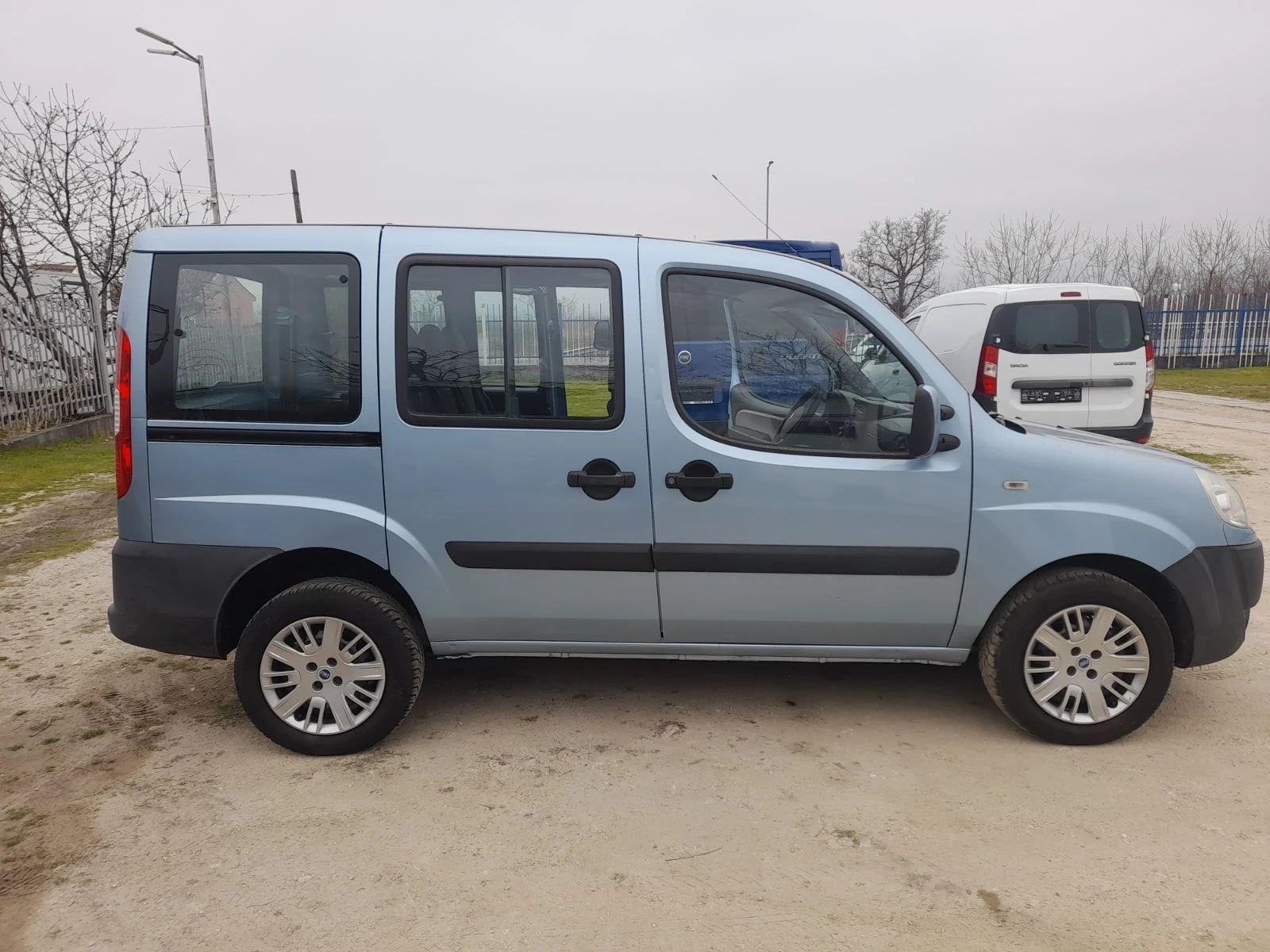 Fiat Doblo 1.4 бензин, снимка 10 - Автомобили и джипове - 53823463
