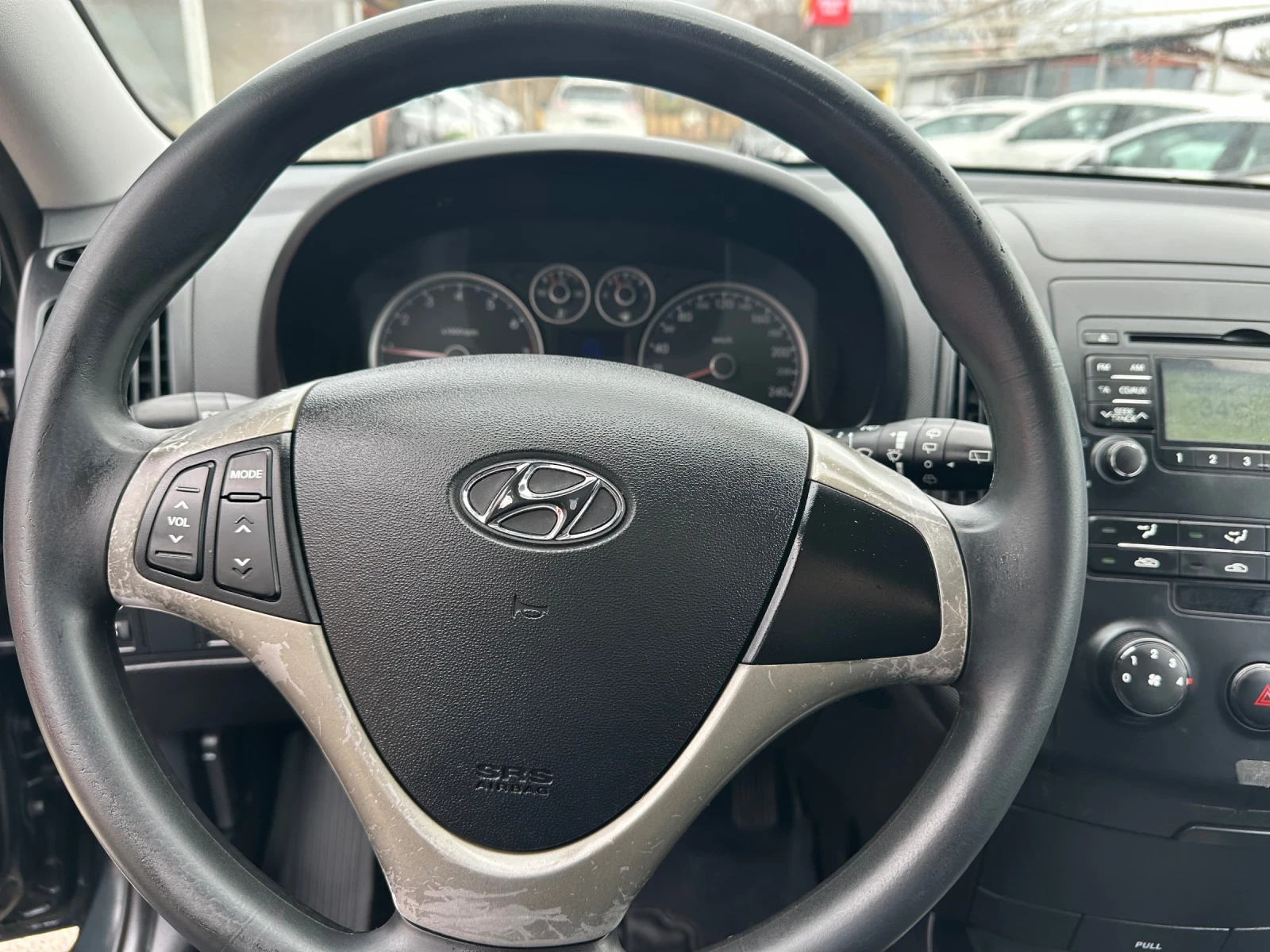 Hyundai I30 1.6I-122 k.c., снимка 10 - Автомобили и джипове - 54116227