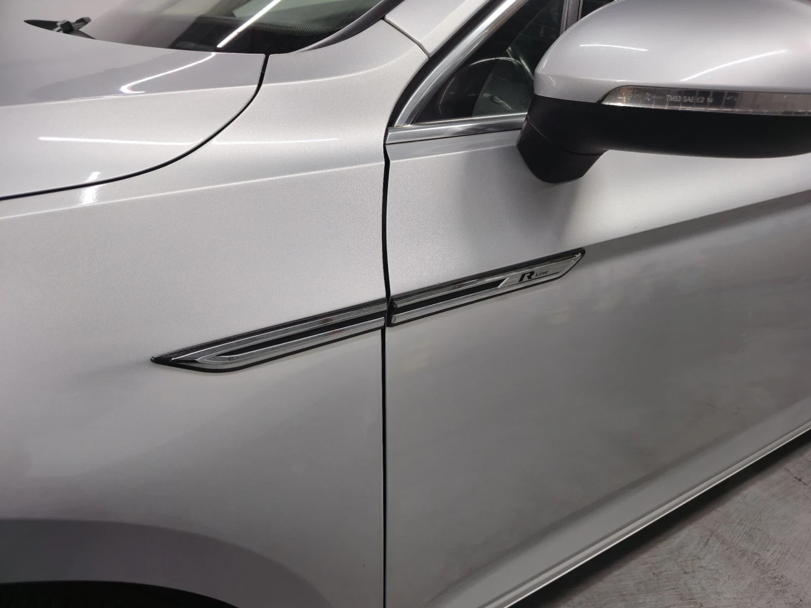 VW Passat  !!Перфектен!! euro6 120к.с. , снимка 17 - Автомобили и джипове - 54355312