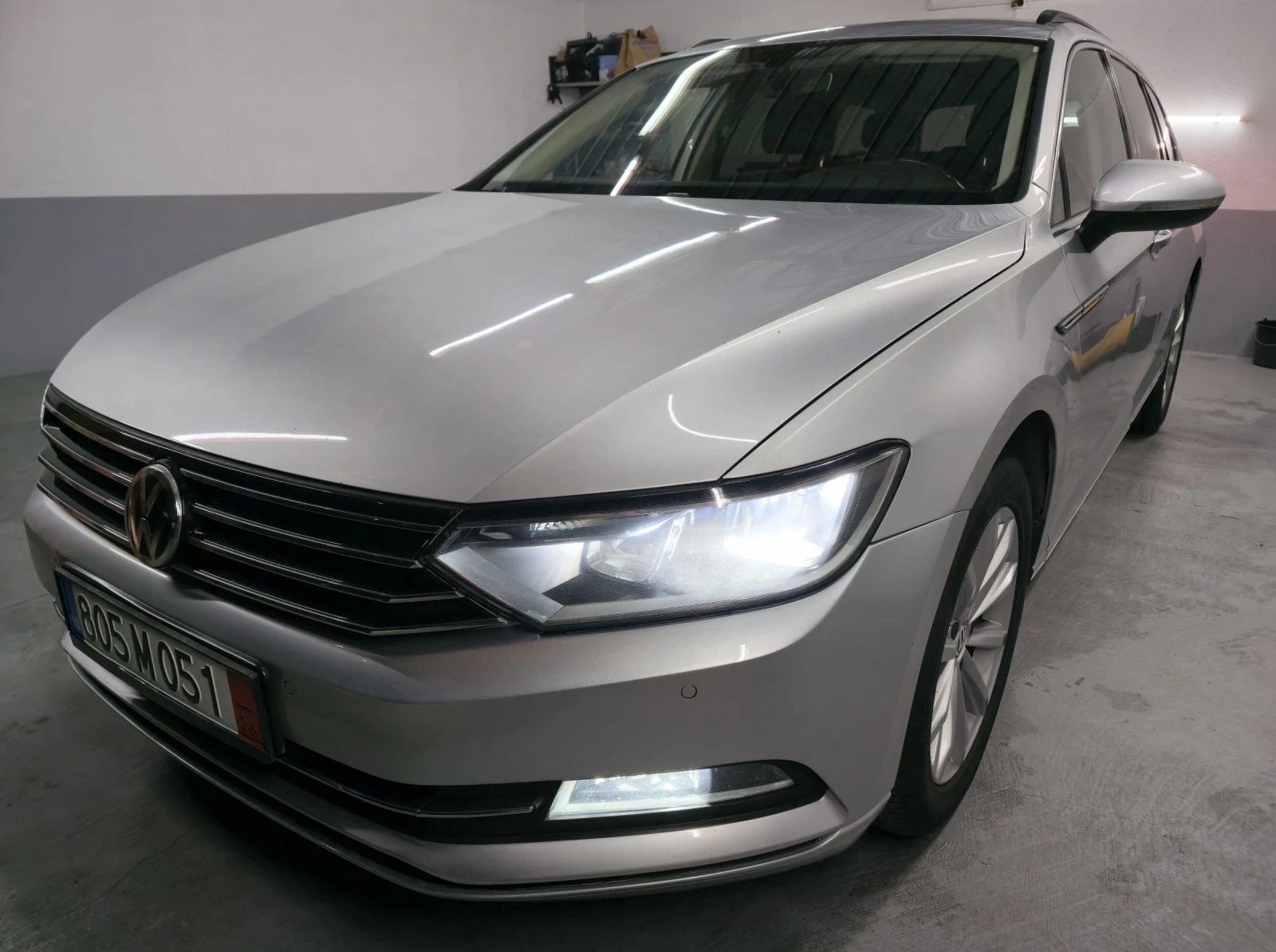 VW Passat  !!Перфектен!! euro6 120к.с. , снимка 5 - Автомобили и джипове - 54355312