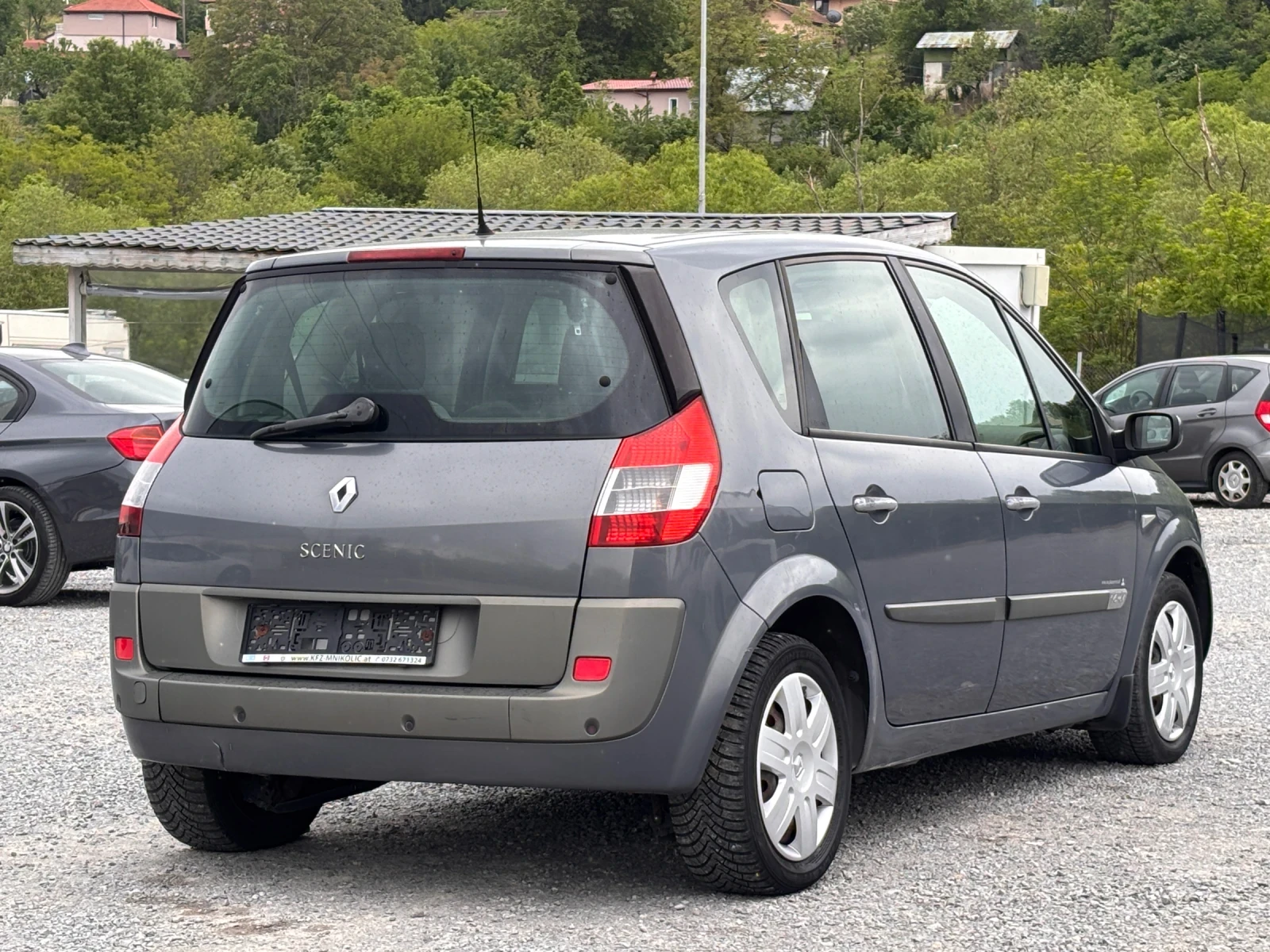 Renault Scenic 1.6i, снимка 6 - Автомобили и джипове - 54458256
