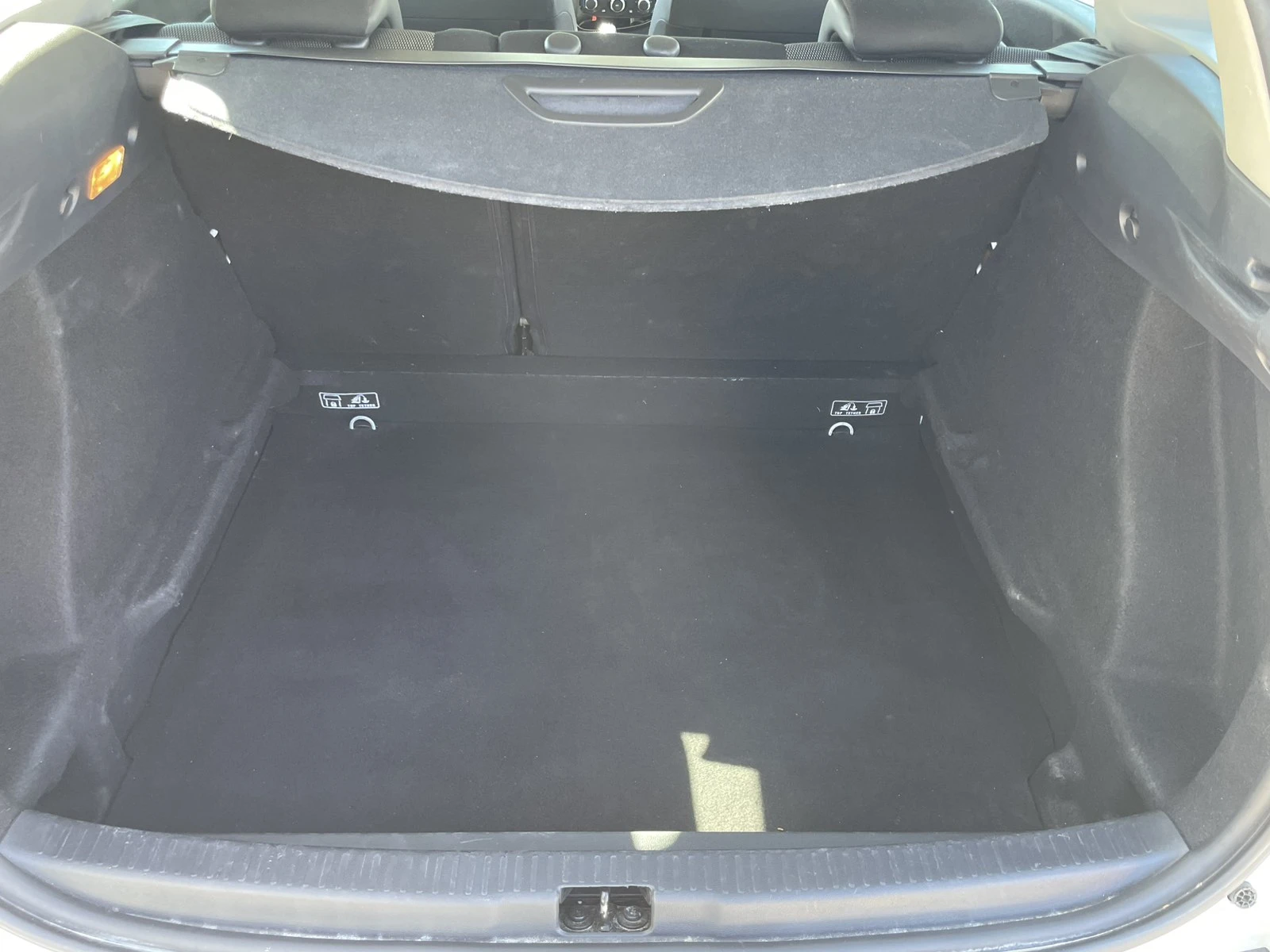 Renault Clio Grandtour 1.5 dCi, снимка 15 - Автомобили и джипове - 54601693