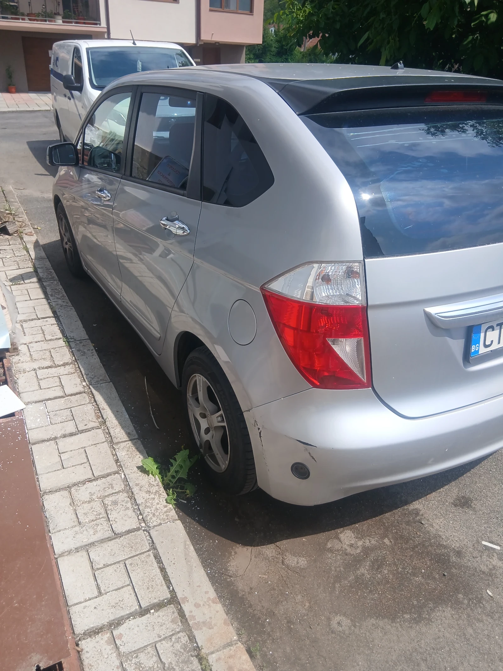 Honda Fr-v, снимка 5 - Автомобили и джипове - 54915368