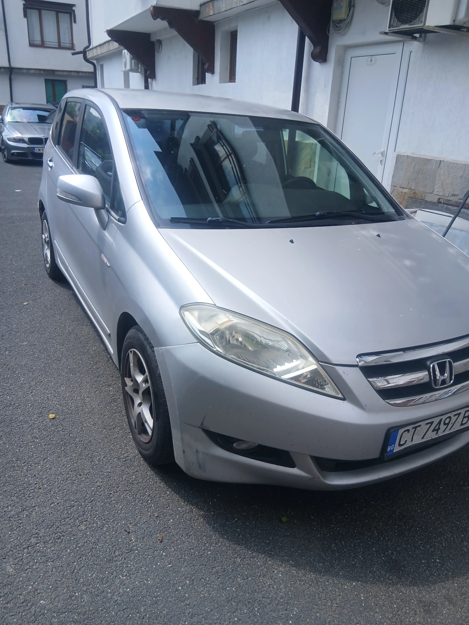 Honda Fr-v, снимка 2 - Автомобили и джипове - 54915368