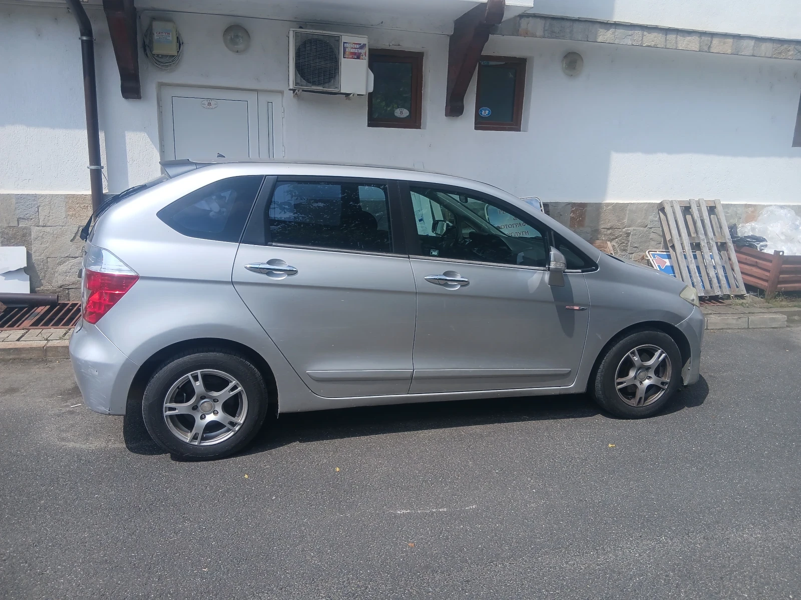 Honda Fr-v, снимка 6 - Автомобили и джипове - 54915368