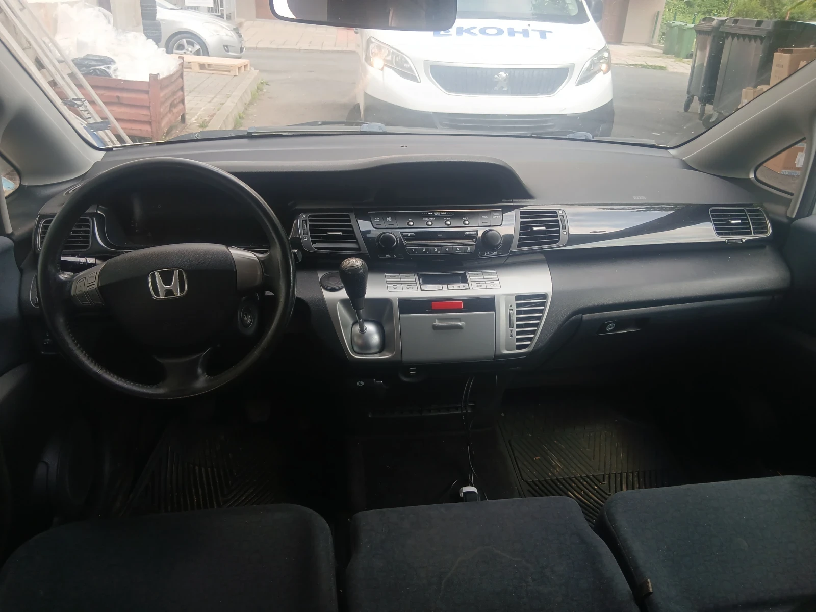 Honda Fr-v, снимка 8 - Автомобили и джипове - 54915368