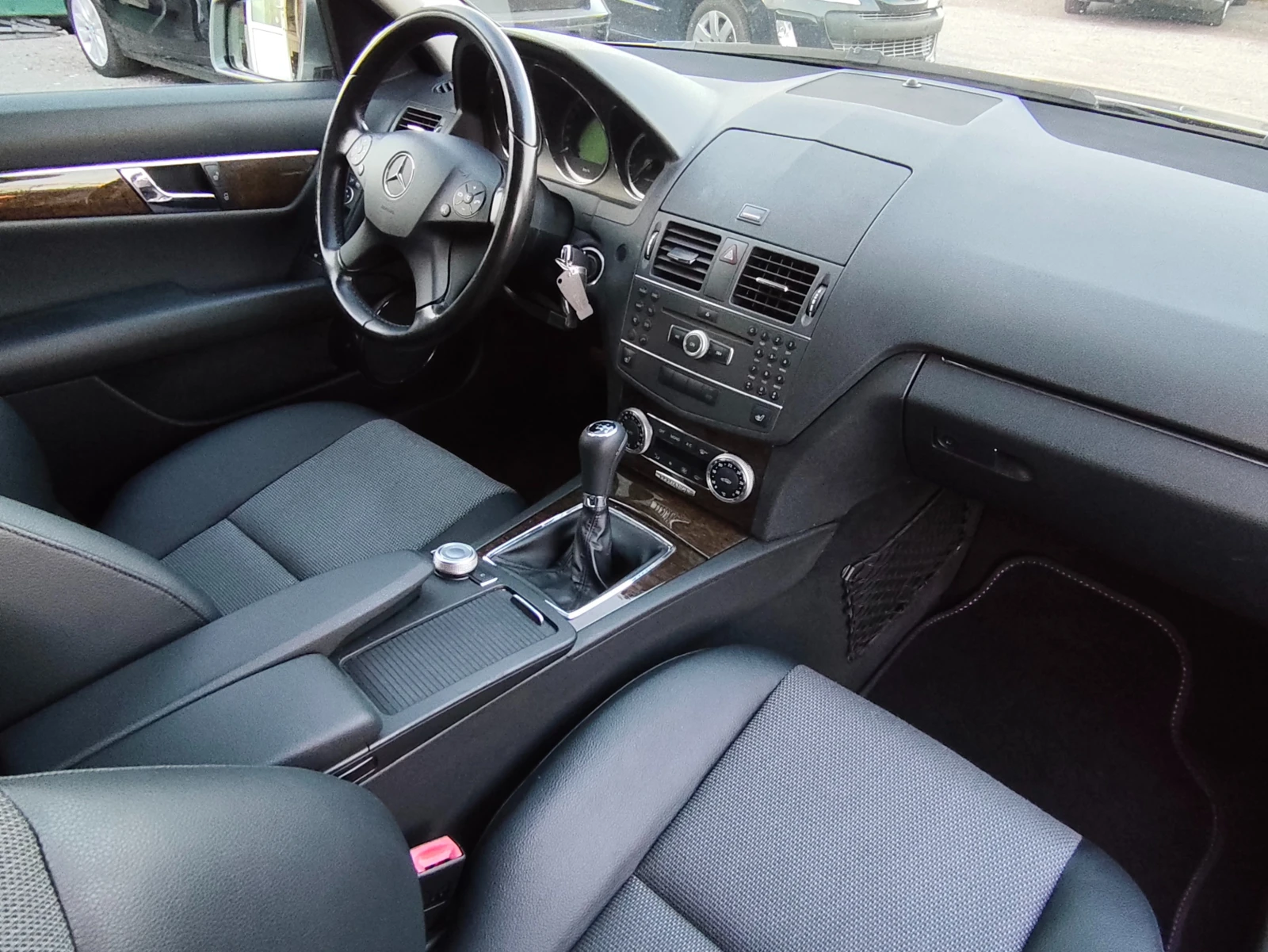 Mercedes-Benz C 200 i 184k.c. Euro 5, снимка 8 - Автомобили и джипове - 54931394