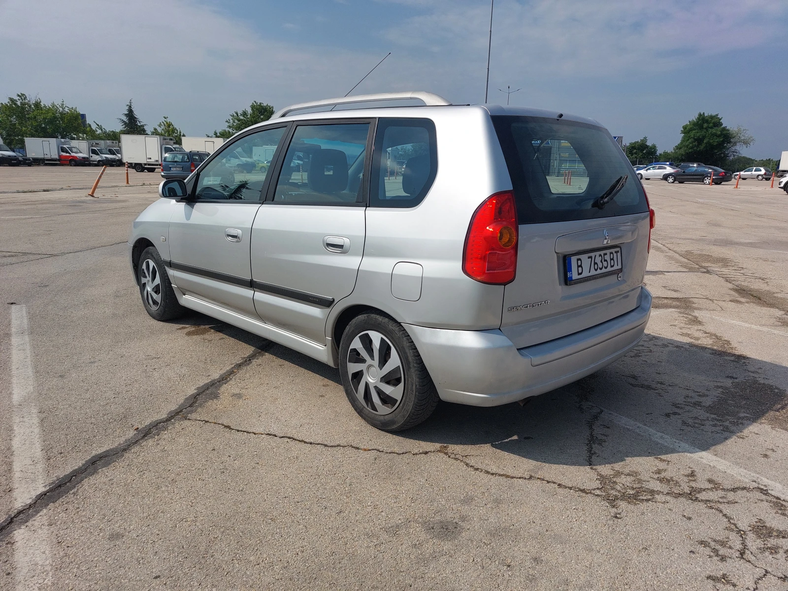 Mitsubishi Space star, снимка 7 - Автомобили и джипове - 55169318