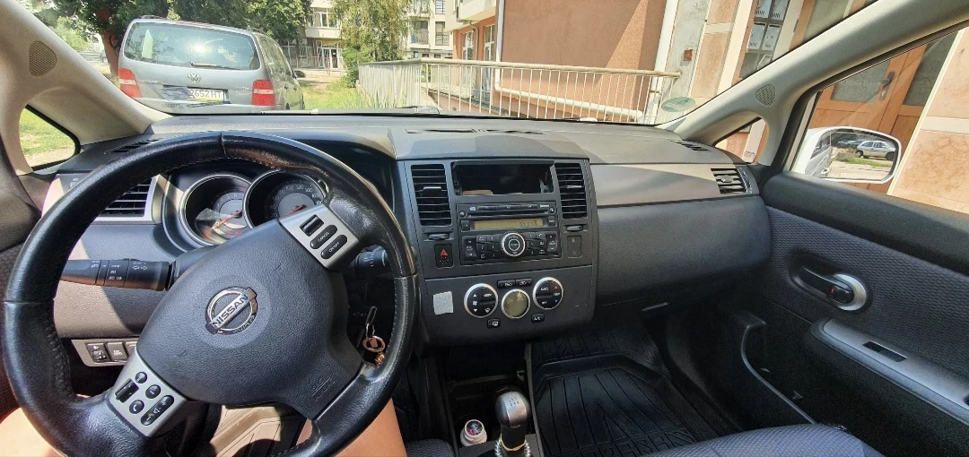 Nissan Tiida C11, снимка 6 - Автомобили и джипове - 55283743