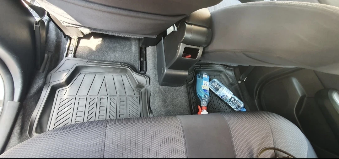 Nissan Tiida C11, снимка 11 - Автомобили и джипове - 55283743