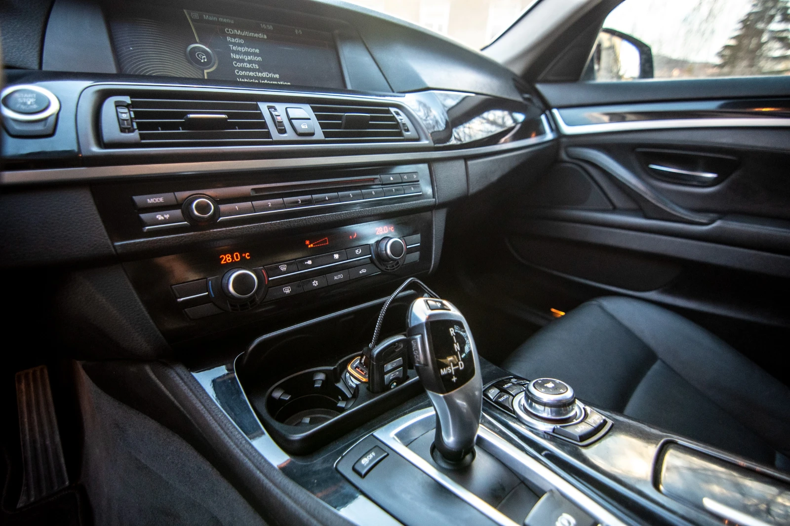BMW 520 M-pack, снимка 8 - Автомобили и джипове - 56135839