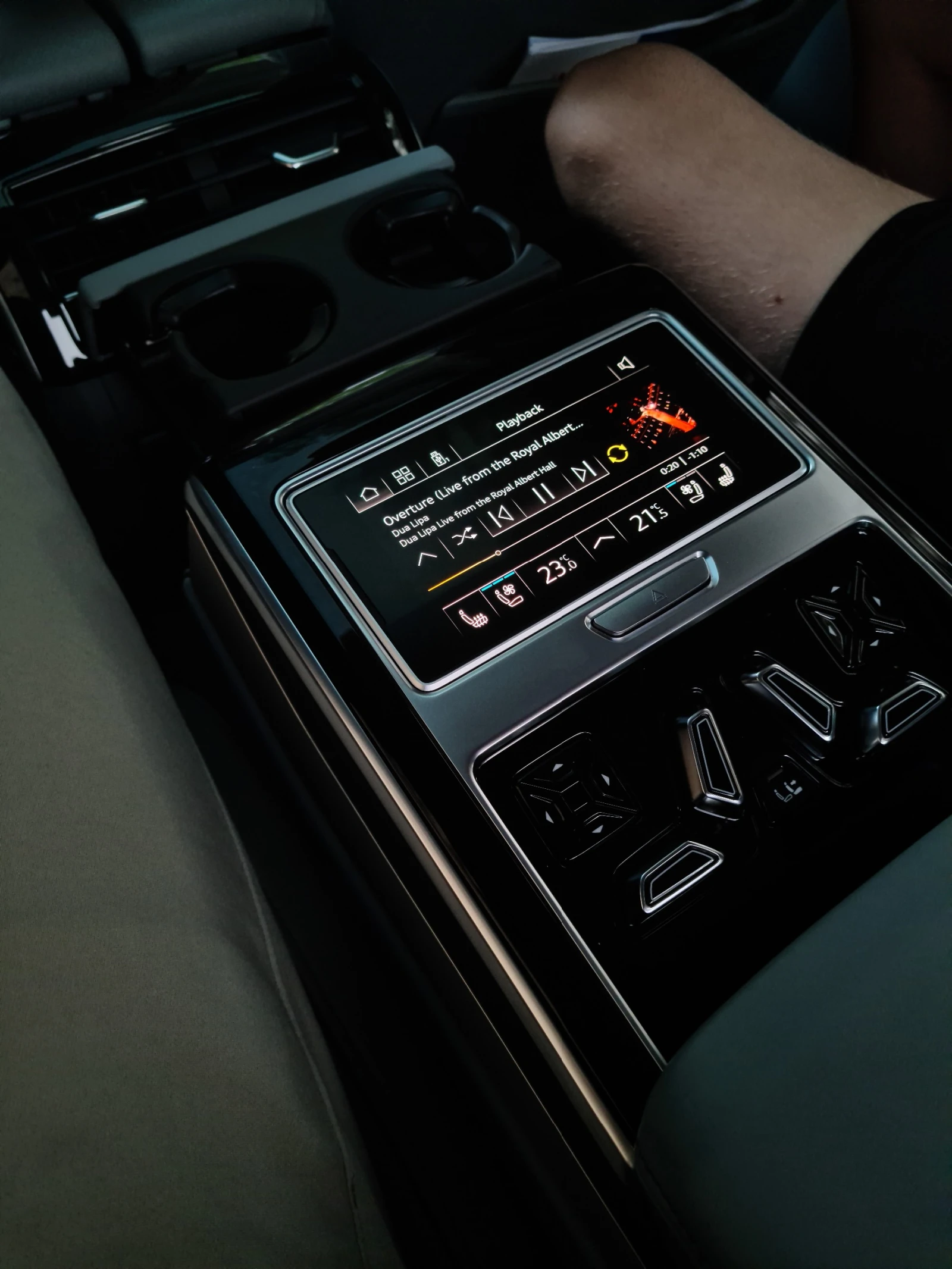 Audi A8 50 TDI quattro, снимка 16 - Автомобили и джипове - 55545999