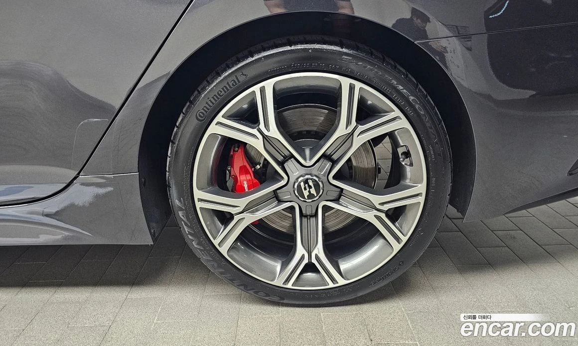 Kia Stinger 3.3 Turbo AWD GT, снимка 7 - Автомобили и джипове - 55676733