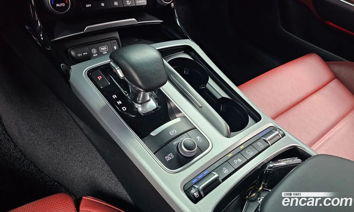 Kia Stinger 3.3 Turbo AWD GT, снимка 12 - Автомобили и джипове - 55676733
