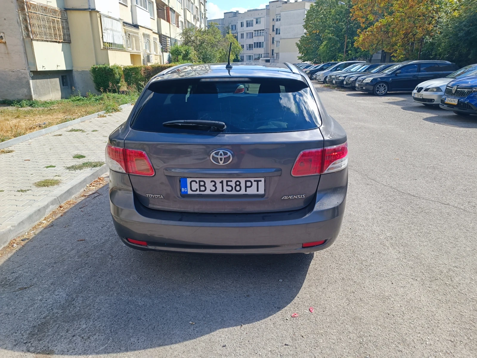 Toyota Avensis 2.0 D4D 126 к.с, снимка 9 - Автомобили и джипове - 56260336