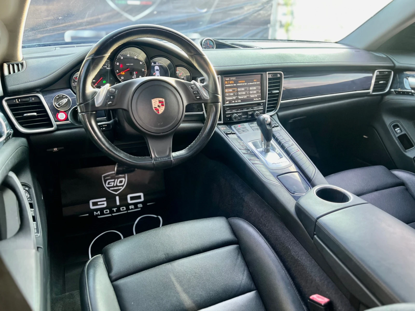 Porsche Panamera Facelift* Обдухване* Chrono* Подгрев* Шибедах* Tur, снимка 8 - Автомобили и джипове - 56323232