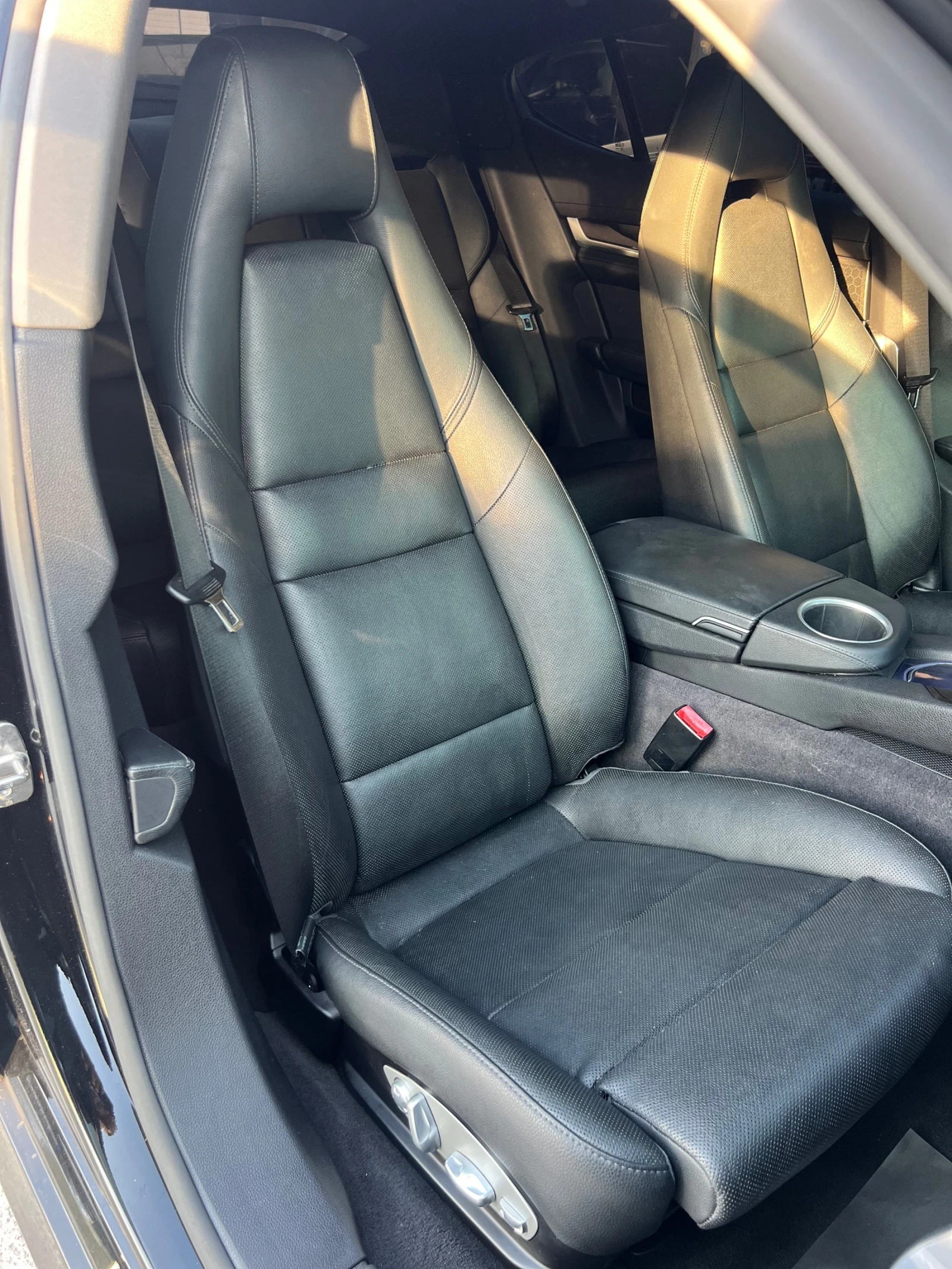 Porsche Panamera Facelift* Обдухване* Chrono* Подгрев* Шибедах* Tur, снимка 13 - Автомобили и джипове - 56323232