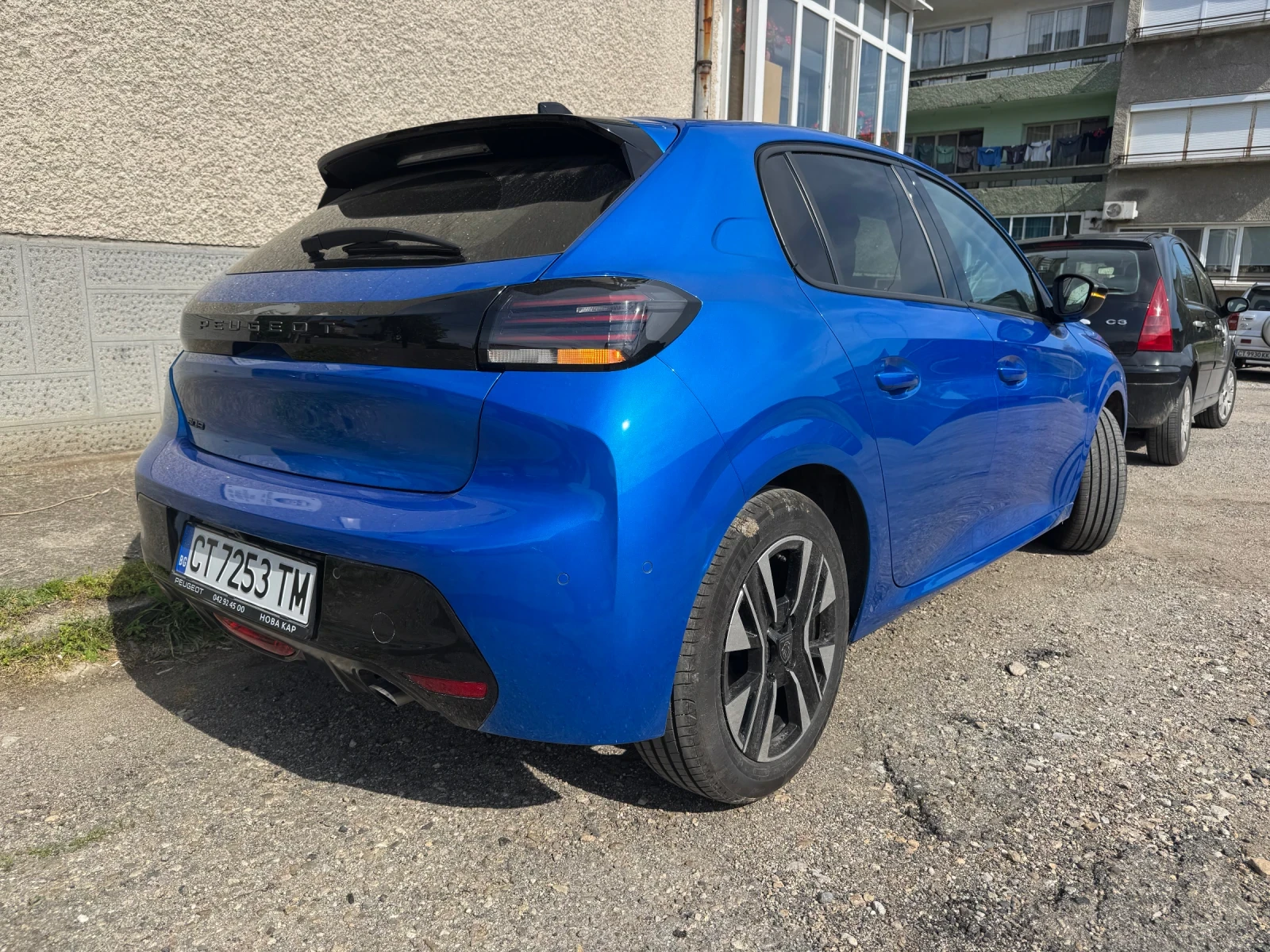 Peugeot 208 Allure, снимка 4 - Автомобили и джипове - 56434954