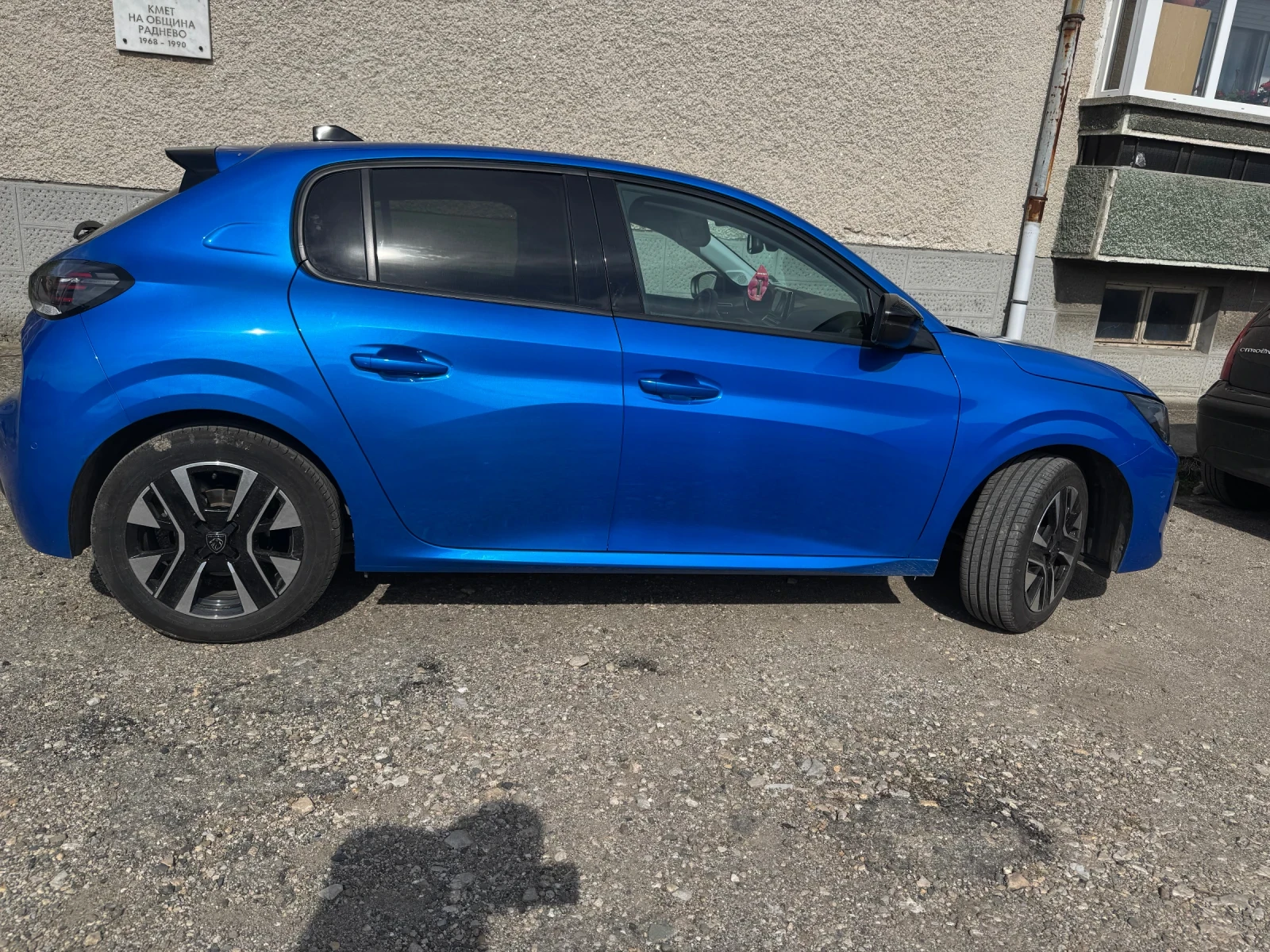 Peugeot 208 Allure, снимка 5 - Автомобили и джипове - 56434954