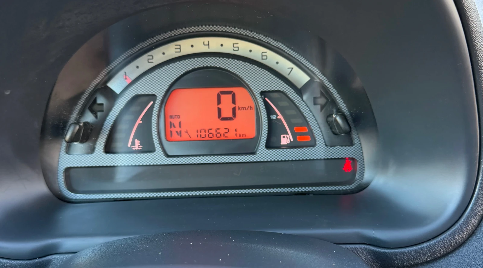 Citroen C2, снимка 13 - Автомобили и джипове - 56575792
