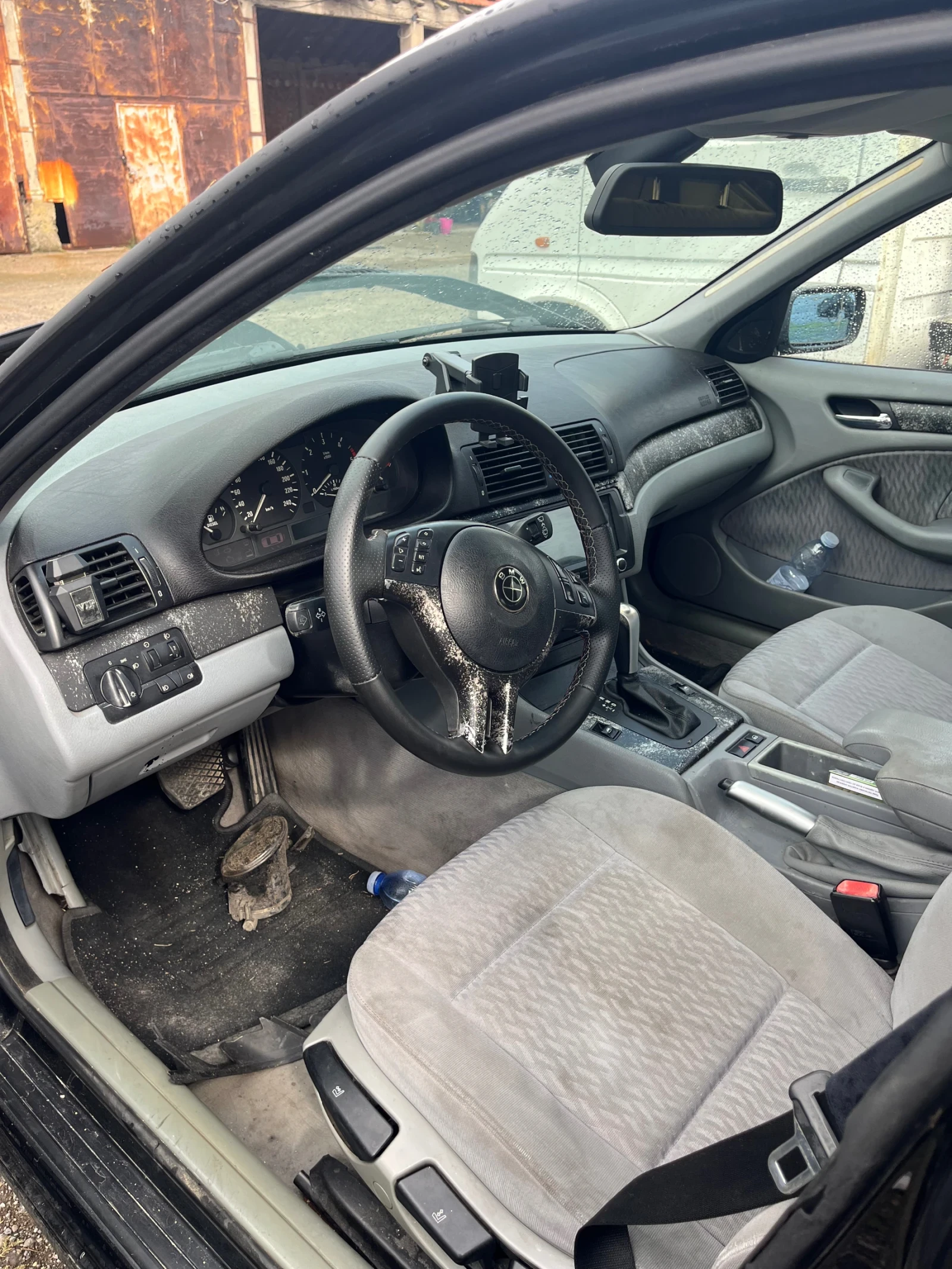 BMW 320, снимка 8 - Автомобили и джипове - 56659689