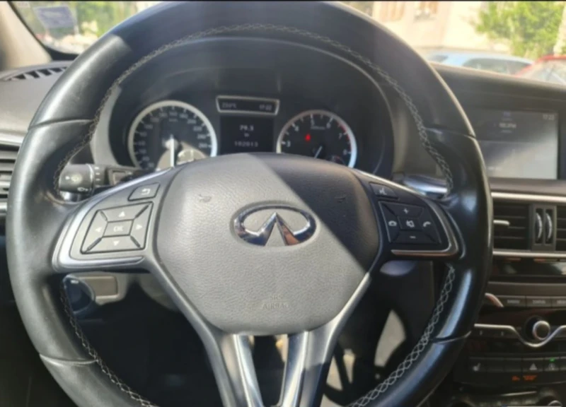 Infiniti QX30, снимка 9 - Автомобили и джипове - 47411007