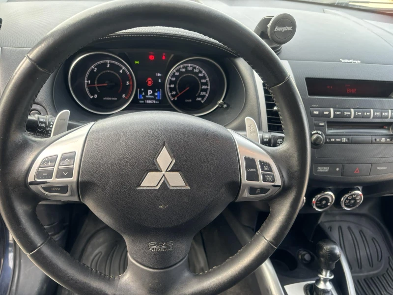 Mitsubishi Outlander 2.2D ID CH, снимка 11 - Автомобили и джипове - 47623627