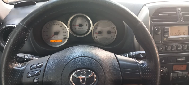 Toyota Rav4, снимка 4 - Автомобили и джипове - 52849733