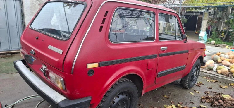 Lada Niva 4x4, снимка 4 - Автомобили и джипове - 52375235