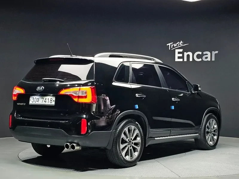 Kia Sorento 2.0 2WD, снимка 2 - Автомобили и джипове - 54264123