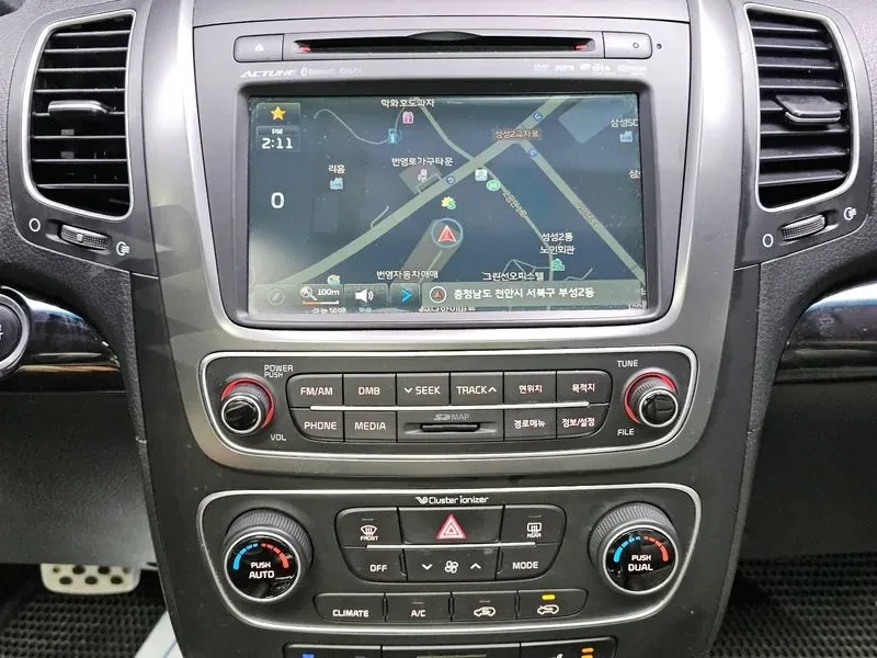 Kia Sorento 2.0 2WD, снимка 15 - Автомобили и джипове - 54264123