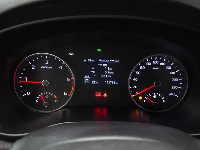 Kia Sportage DIESEL 1.6 2WD PRESTIGE, снимка 8 - Автомобили и джипове - 55171204