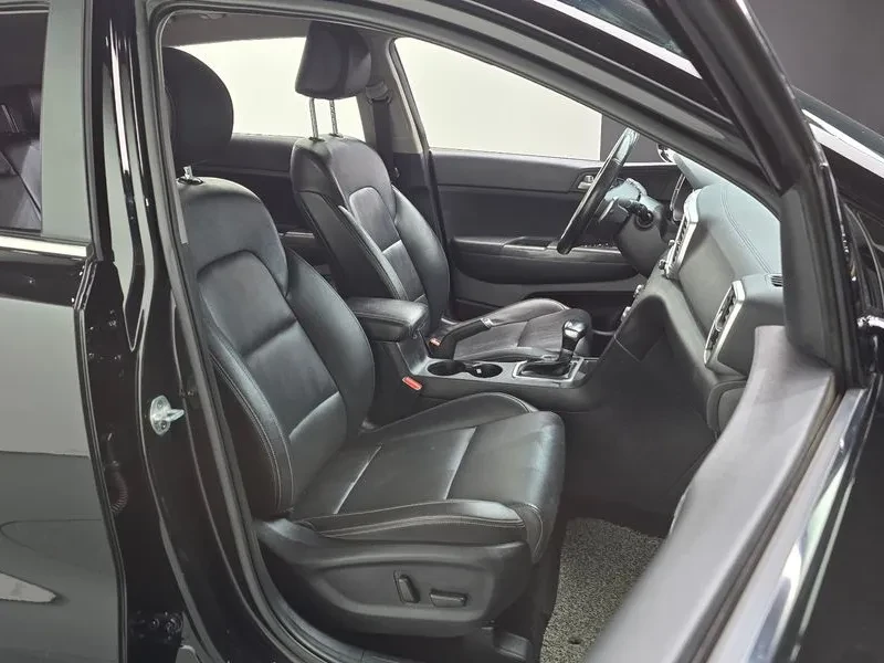 Kia Sportage DIESEL 1.6 2WD PRESTIGE, снимка 11 - Автомобили и джипове - 55171204