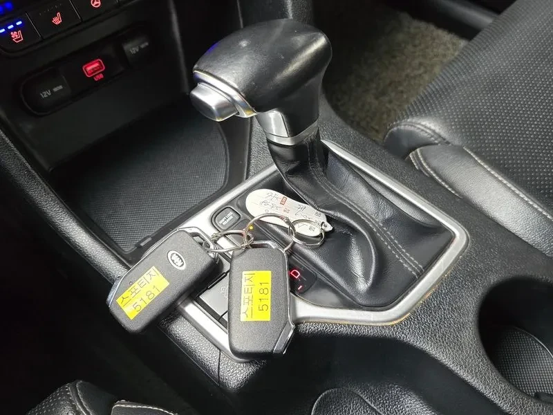 Kia Sportage DIESEL 1.6 2WD PRESTIGE, снимка 9 - Автомобили и джипове - 55171204